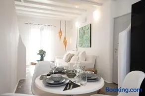 House of Nikol - Cycladic Sensation - Image 1