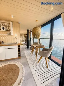 Bohéa Spa Hausboot mit Sauna und Kamin - Image 3