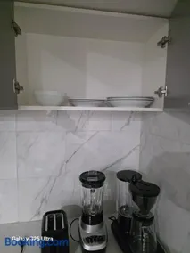 Cozy, newly built basement suite 12 km from YYC - Image 1