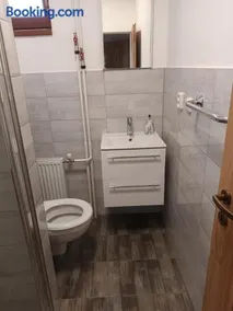 Byt v řadovém domě - Image 1