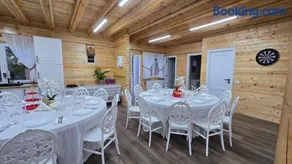 Cabana Cucului - În vârf pe deal Rediu,Iasi - Image 1