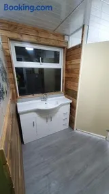 "PONY POD" at Nelson Park Riding Centre Ltd - GLAMPING POD also available the fox pod and Trailor Escapes- BIRCHINGTON, RAMSGATE, BROADSTAIRS MARGATE - Image 5