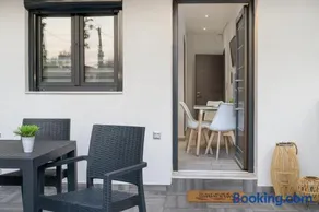 Penelope's View Home - Image 2