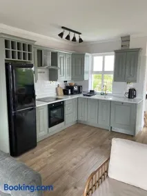 Seaside Cottage in Spanish Point - Image 4