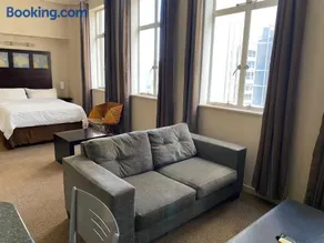 Mapungubwe Hotel Apartments Marshalltown - Image 4