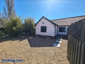 Middle Tree, ideal modern cottage - Image 1
