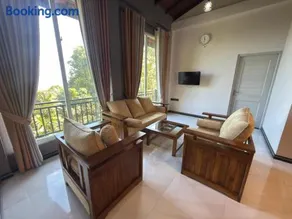 Sunrise Villa - Image 4