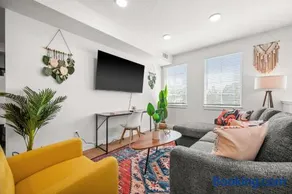 Boho 2BR Townhome King 2-Car Garage SLC - Image 1