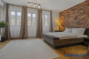 City Center Bed and Beyond - Image 1