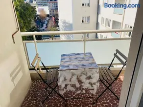 Nice City Center 2 Bedrooms Balcony Air Conditioning - Image 1