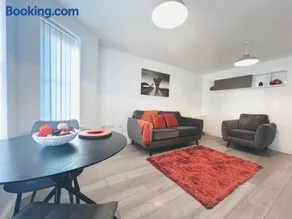 Shazeal Apartment Tipton - Image 2