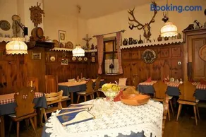Gasthof Roderich Hotel - Image 2