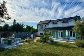 Cozy house next to the Mayenne River - Image 2