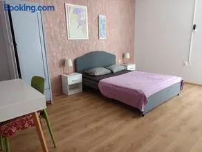 Bright and Colourful Apartment Luce -Sandy beach - Image 1
