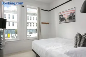 Central Gaslamp suite Queen Bed and WiFi - Image 1