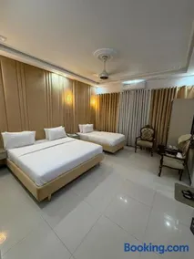 Comfort Lodge - Image 1