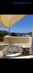 Mosaic house by the sea - Image 1