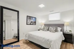 Stylish 2BR Apt with Private Yard - Image 3