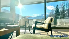 Alpine Luxury Apartment Davos with Spa Access to 5 Star Hotel - Image 1