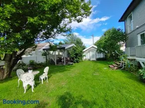 Guest House in the Garden - Image 2