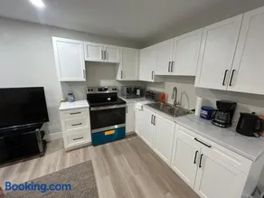 Modern Private Suite - Image 3