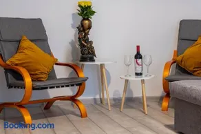 Emma's Home - Image 2