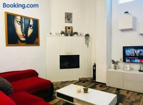 Villa en Biar con piscina privada y jardín - Image 5