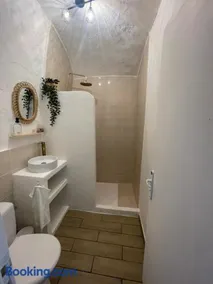 Logement troglodyte tout confort 42 min tgv Paris - Image 1