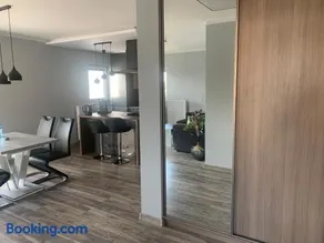 Klimatyzowany apartament z miejscem garażowym - Image 2
