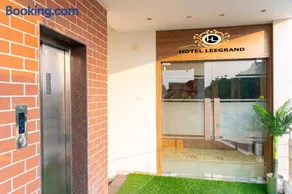 Hotel Lee Grand - Image 4