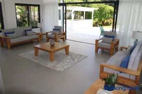 Lyla Beach Villa - Image 3