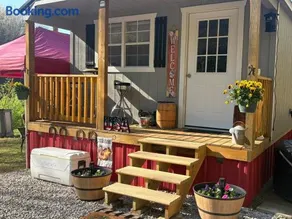 Redneck Mountain Cabin Rentals and Camping - Image 1
