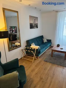 Eötvös Apartman - Image 4