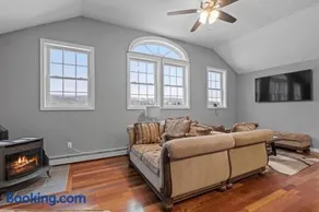 Mountain View Suite - Image 3