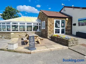 Moorside Hotel and Cafe - Image 5