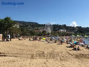 Ecrin de verdure sur Le Lavandou - Classement Tourisme 3 Etoiles - Image 3