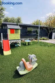 Cute Cottage - Image 5
