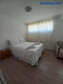 Suíte privativa na Barra da Tijuca proxima à praia - Image 2