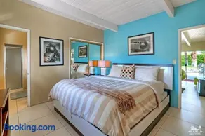 3 bed 2 bath Skyline View Luxury Apartment DTLA - Image 3