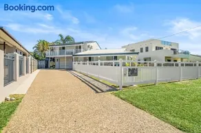 Beachside Mackay, Lamberts Beach, Mackay - Image 1