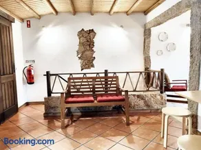 Charming House in Beirã with Garden - Image 2