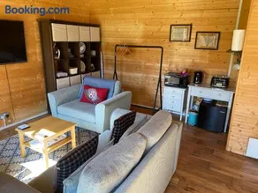 Modern Summerhouse - Image 5