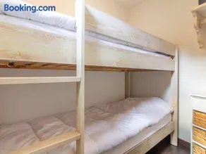 Agréable T2 Cabine avec Piscine, Balcon et WiFi à Luz-Saint-Sauveur - Image 2