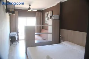 Aparthotel Els Molins - Image 2