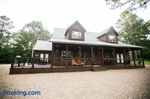 HochaHoma Luxury Cabin - Image 1