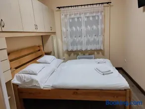 Damjanich apartman - Image 1