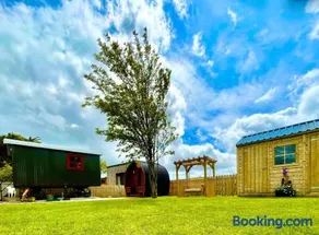 Heather Cottage and Shepherds Hut - Image 3