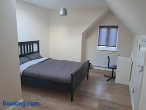 Napier Luxury Rooms - Image 3