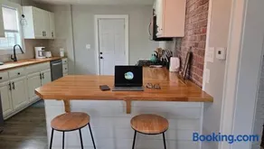 The point - Spacious Family Vacation Home Near Downtown Columbus - Image 1