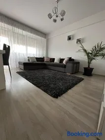 Class DeLuxe Apartments - Image 3